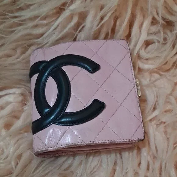 Authentic CHANEL Light Pink Quilted Cambon Small Wallet - Picture 1 of 16